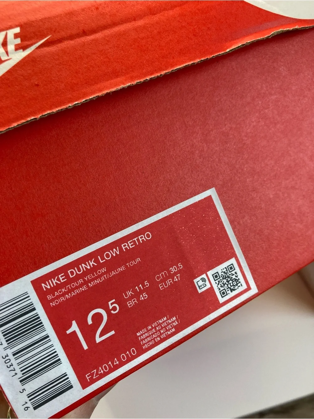 Nike Dunk Low Retro M12.5 (NIB)
